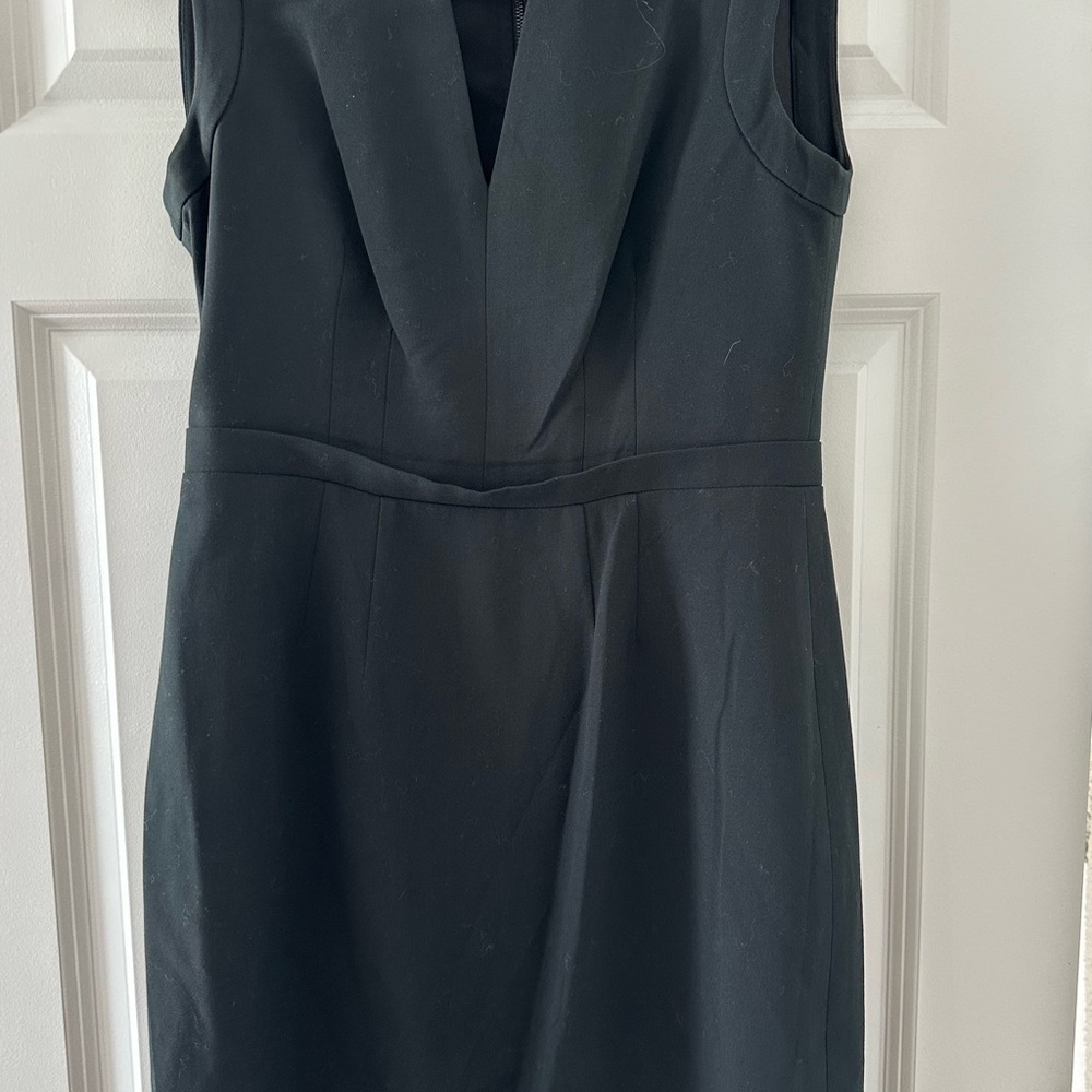 BCBGMaxAzria Black Sheath Midi Dress V-Neck Sleeveless